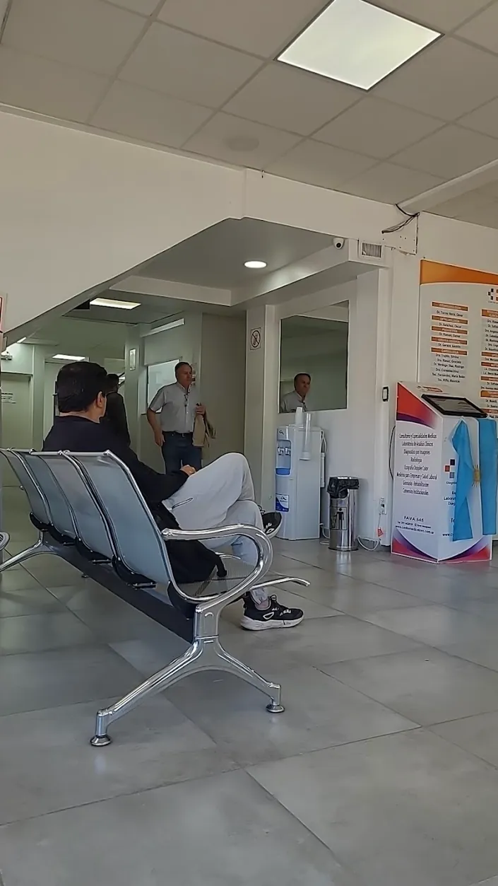 “Fava Centro Médico” de Fava servicios Srl